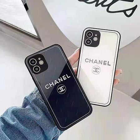 iPhone xs max chanel白黒携帯ケース