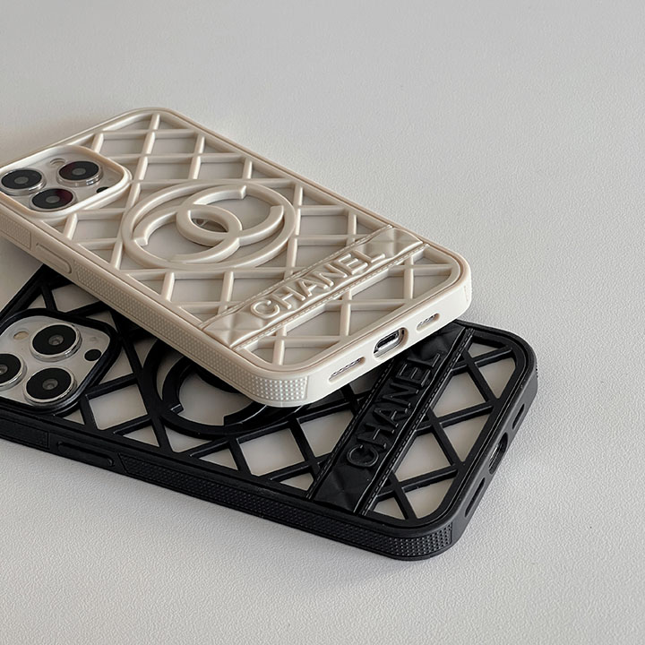 iPhone13 Pro スマホケース chanel 3D立体