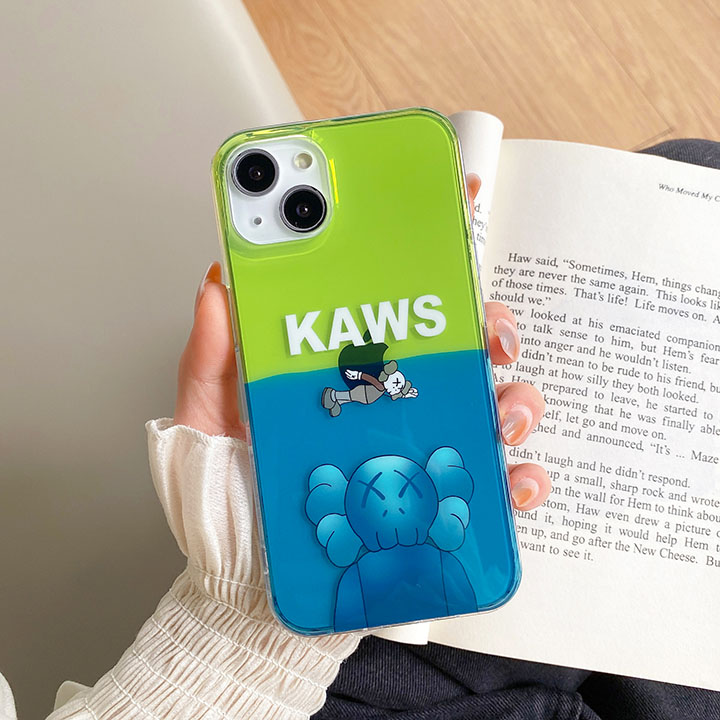 カウズ kaws 携帯ケース アイフォン13pro 