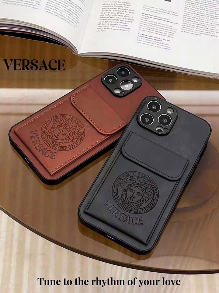 versace カバー iphone15プロ 